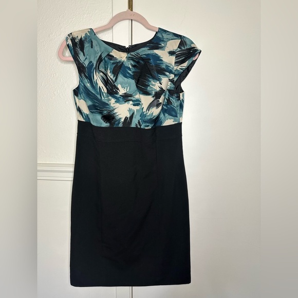 Ann Taylor Blue and White Asymmetrical Sheath Dress size 4P - Picture 1 of 6